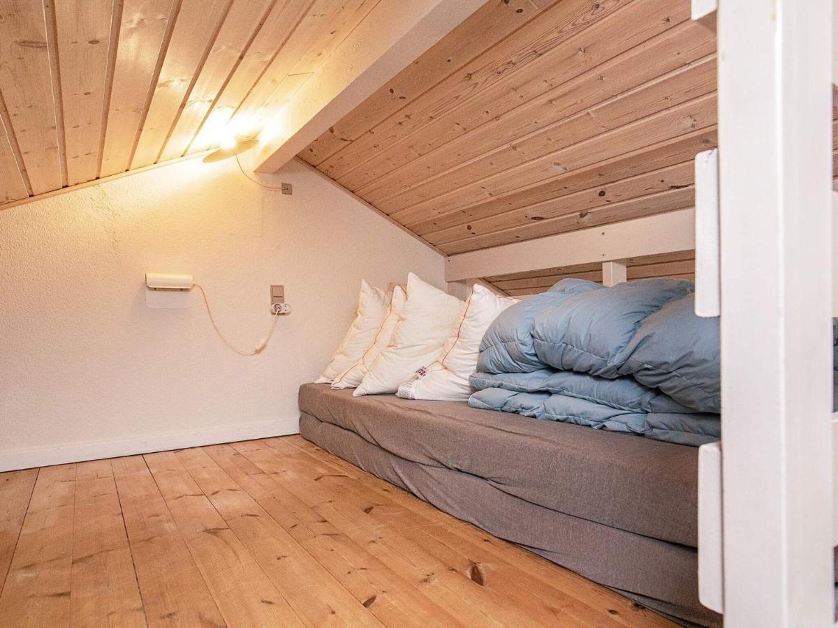 4 Person Holiday Home In R Sk Bing Эрёскёбинг Экстерьер фото
